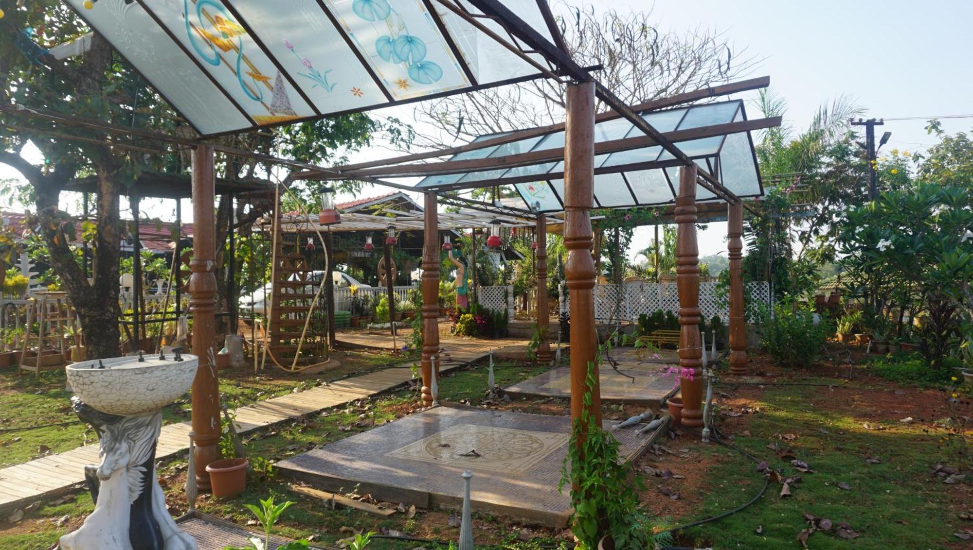 Sona Villa, The Lake Chalet Kudal  ภายนอก รูปภาพ