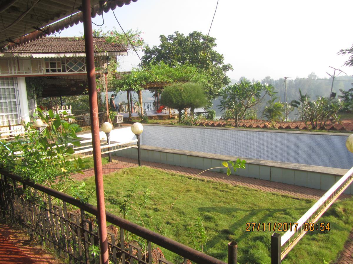 Sona Villa, The Lake Chalet Kudal  ภายนอก รูปภาพ