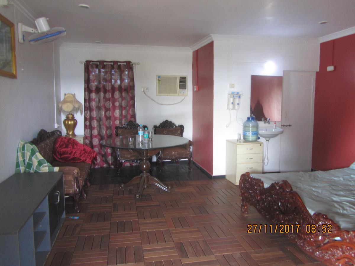 Sona Villa, The Lake Chalet Kudal  ภายนอก รูปภาพ