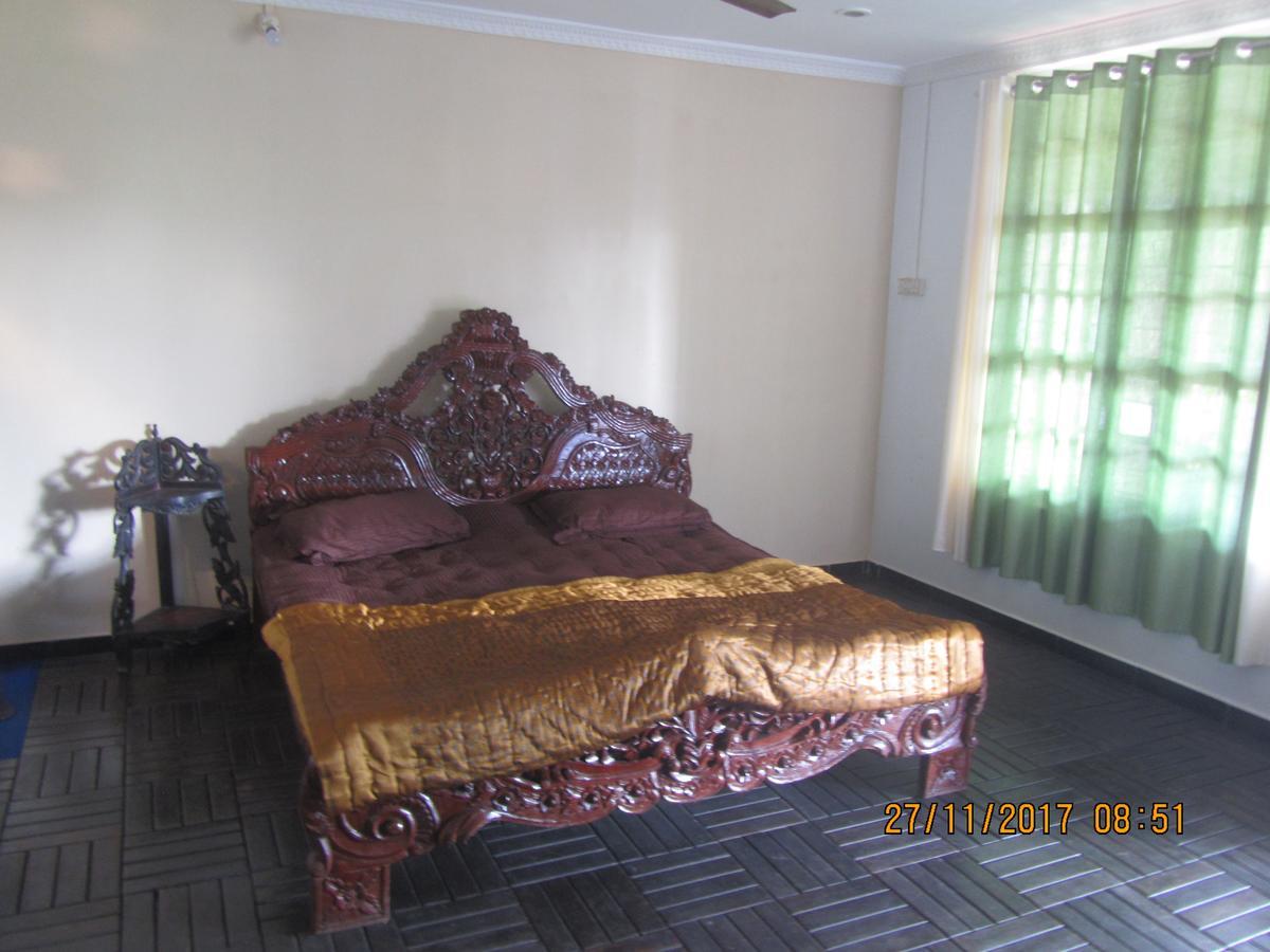 Sona Villa, The Lake Chalet Kudal  ภายนอก รูปภาพ