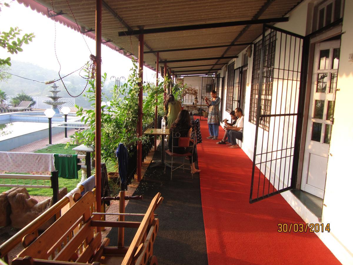 Sona Villa, The Lake Chalet Kudal  ภายนอก รูปภาพ